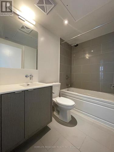 4802 - 88 Harbour Street, Toronto, ON - Indoor Photo Showing Bathroom