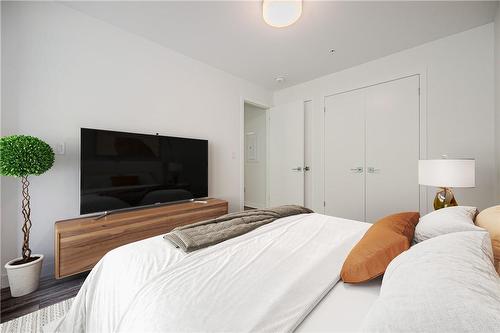 Virtually Staged - 479 Charlton Avenue|Unit #202, Hamilton, ON - Indoor Photo Showing Bedroom