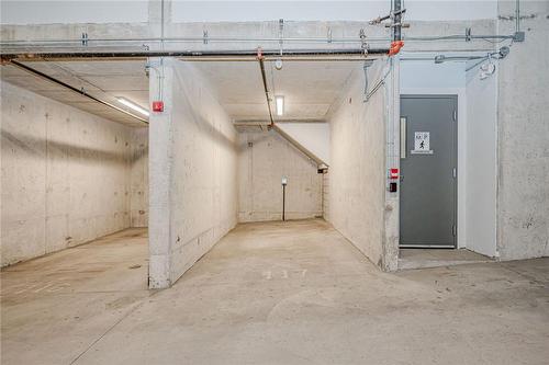 479 Charlton Avenue|Unit #202, Hamilton, ON - Indoor Photo Showing Garage