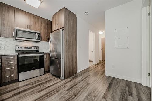 479 Charlton Avenue|Unit #202, Hamilton, ON - Indoor Photo Showing Kitchen With Stainless Steel Kitchen