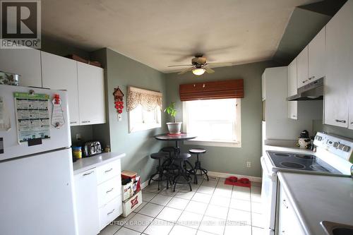 1306 Brydges Street, London, ON - Indoor Photo Showing Kitchen