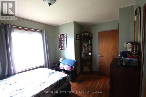 1306 Brydges Street, London, ON - Indoor Photo Showing Bedroom