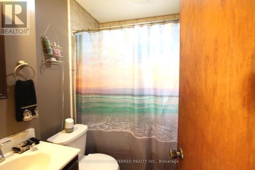 1306 Brydges Street, London, ON - Indoor Photo Showing Bathroom