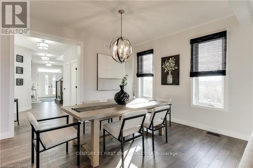 36 Rosina Lane, Zorra (Thamesford), ON - Indoor Photo Showing Dining Room