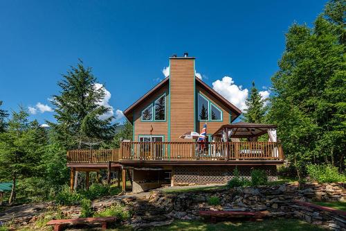 6040 Pine Ridge Road, Kaslo, BC - Outdoor With Deck Patio Veranda