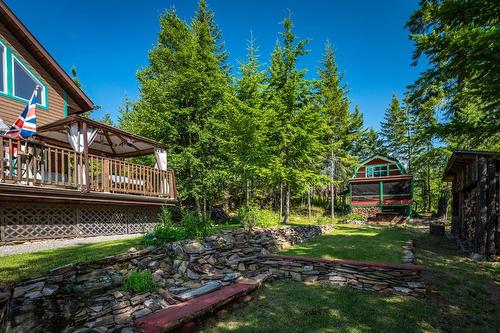 6040 Pine Ridge Road, Kaslo, BC - Outdoor With Deck Patio Veranda