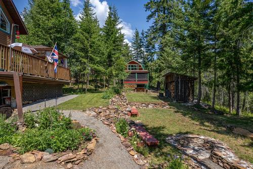 6040 Pine Ridge Road, Kaslo, BC - Outdoor With Deck Patio Veranda