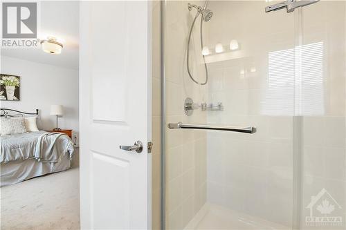 852 Clapham Terrace, Stittsville, ON - Indoor Photo Showing Bathroom