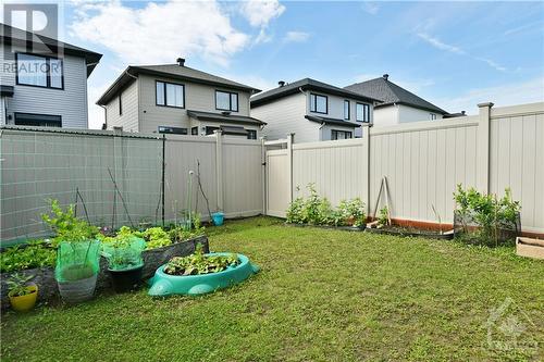 Great gardening yard! - 852 Clapham Terrace, Stittsville, ON - Outdoor