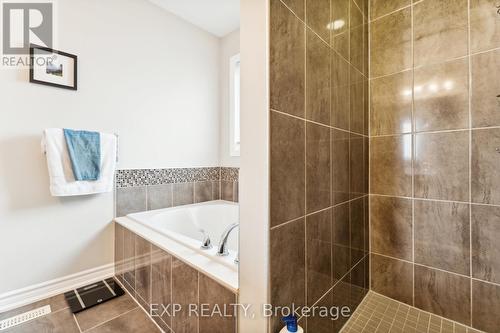 38 Walker Boulevard, New Tecumseth (Alliston), ON - Indoor Photo Showing Bathroom