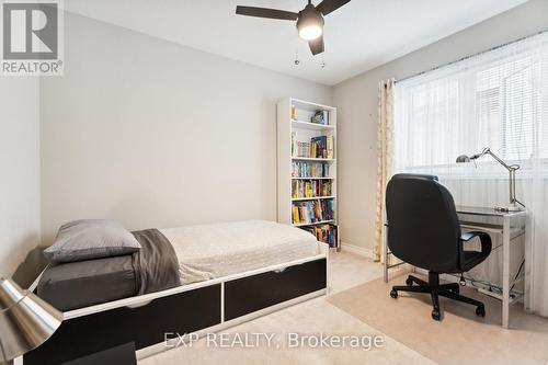 38 Walker Boulevard, New Tecumseth (Alliston), ON - Indoor Photo Showing Bedroom