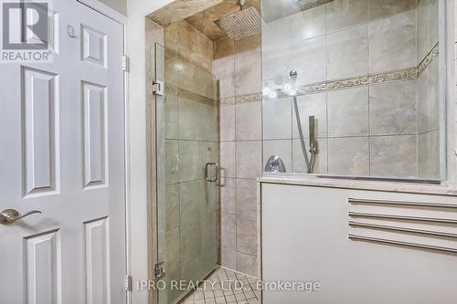 1141 Saturnia Crescent, Mississauga, ON - Indoor Photo Showing Bathroom