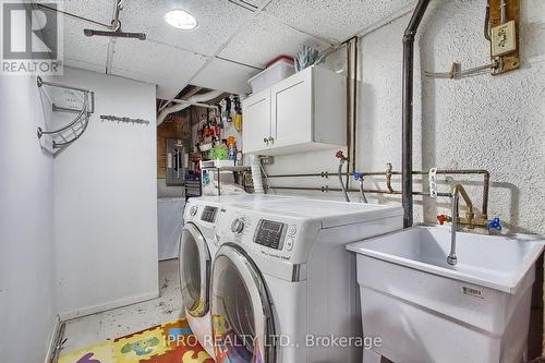 1141 Saturnia Crescent, Mississauga, ON - Indoor Photo Showing Laundry Room