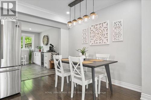 636 Artreva Crescent, Burlington, ON - Indoor Photo Showing Dining Room
