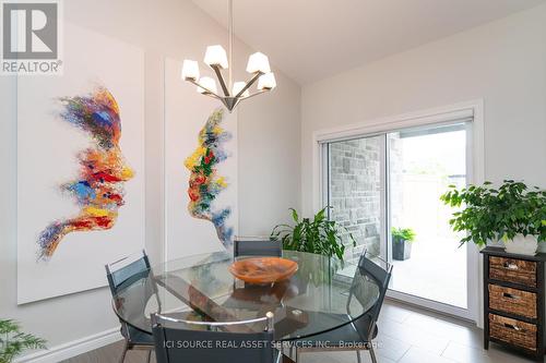 209 Summerset Place, Chatham-Kent (Chatham), ON - Indoor Photo Showing Dining Room