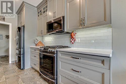 2 Brooker Trail, Thames Centre (Thorndale), ON - Indoor Photo Showing Kitchen