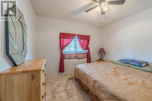 7559 High Country Road, Bridge Lake, BC - Indoor Photo Showing Bedroom