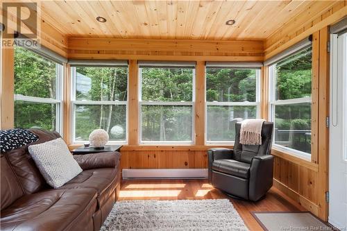 155 Richard Street, Dieppe, NB - Indoor Photo Showing Living Room