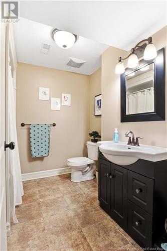 155 Richard Street, Dieppe, NB - Indoor Photo Showing Bathroom