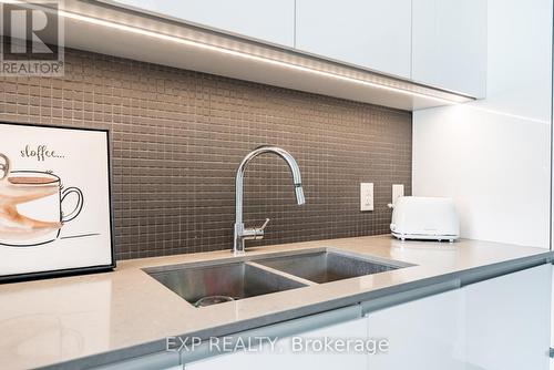 611 - 377 Madison Avenue, Toronto, ON - Indoor Photo Showing Kitchen With Double Sink