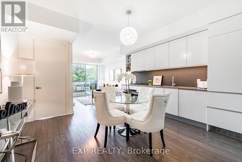 611 - 377 Madison Avenue, Toronto, ON - Indoor Photo Showing Dining Room