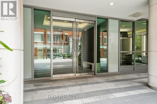 611 - 377 Madison Avenue, Toronto, ON - Outdoor With Exterior