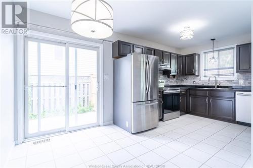 1657 Blairwood, Windsor, ON - Indoor Photo Showing Kitchen With Double Sink