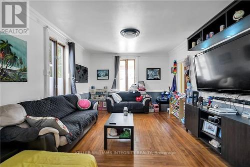 216 Military Road, South Glengarry, ON - Indoor Photo Showing Living Room