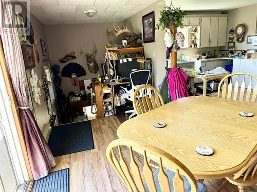 709 Junction Rd, Smooth Rock Falls, ON - Indoor Photo Showing Dining Room