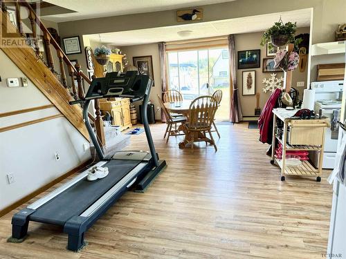 709 Junction Rd, Smooth Rock Falls, ON - Indoor Photo Showing Gym Room