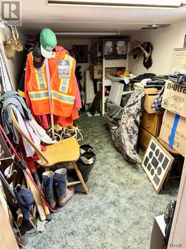 709 Junction Rd, Smooth Rock Falls, ON - Indoor Photo Showing Other Room