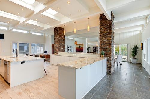 5050 Treadgold Court, Kelowna, BC - Indoor Photo Showing Kitchen With Upgraded Kitchen