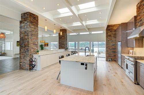 5050 Treadgold Court, Kelowna, BC - Indoor Photo Showing Kitchen With Upgraded Kitchen