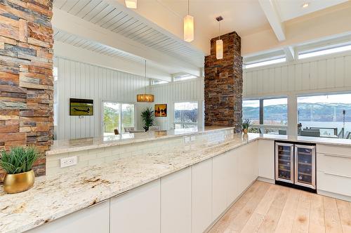 5050 Treadgold Court, Kelowna, BC - Indoor Photo Showing Kitchen