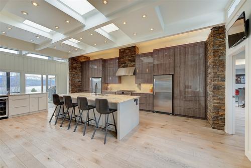 5050 Treadgold Court, Kelowna, BC - Indoor Photo Showing Kitchen With Upgraded Kitchen