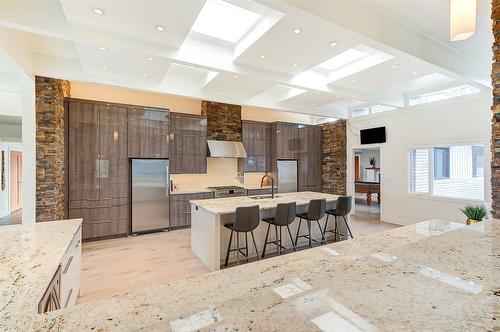 5050 Treadgold Court, Kelowna, BC - Indoor Photo Showing Kitchen With Upgraded Kitchen