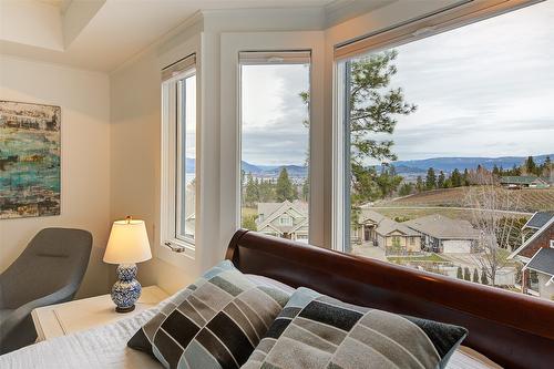 5050 Treadgold Court, Kelowna, BC - Indoor