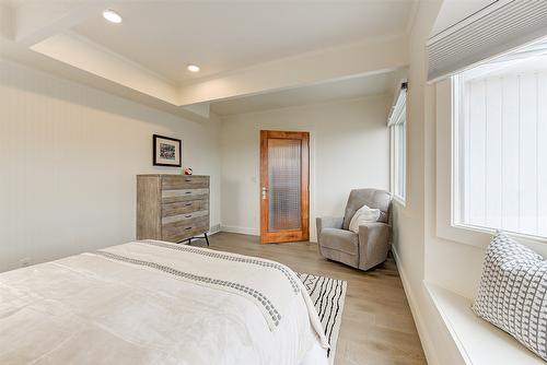 5050 Treadgold Court, Kelowna, BC - Indoor Photo Showing Bedroom