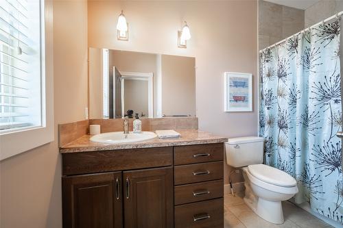 5024 Seon Crescent, Kelowna, BC - Indoor Photo Showing Bathroom