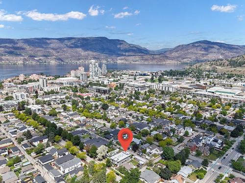 3-852 Stockwell Avenue, Kelowna, BC - Outdoor With Body Of Water With View