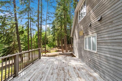 8475 Squilax-Anglemont Road, Anglemont, BC - Outdoor