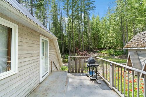 8475 Squilax-Anglemont Road, Anglemont, BC - Outdoor With Exterior