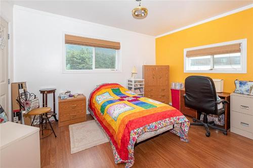 3049 Hornsberger Road, Salmon Arm, BC - Indoor Photo Showing Bedroom