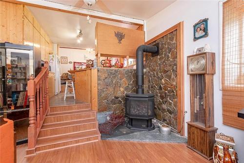 3049 Hornsberger Road, Salmon Arm, BC - Indoor Photo Showing Other Room