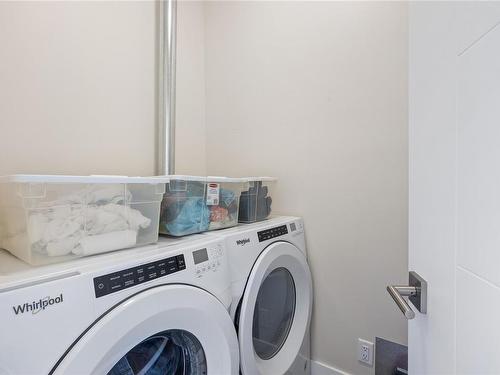 506-91 Chapel St, Nanaimo, BC - Indoor Photo Showing Laundry Room