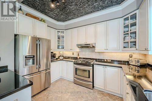 2455 Pebblestone Court, Oakville, ON - Indoor Photo Showing Kitchen With Stainless Steel Kitchen