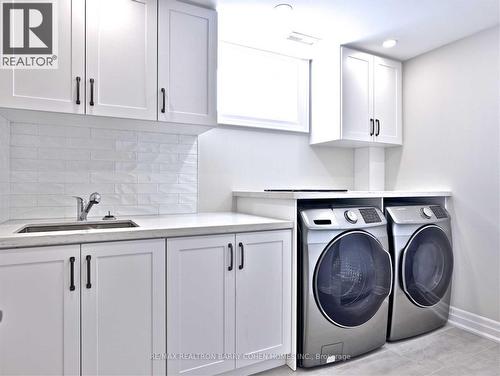 97 Betty Ann Drive, Toronto C07, ON - Indoor Photo Showing Laundry Room