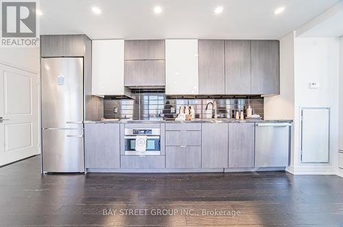 3105 - 8 The Esplanade, Toronto C08, ON - Indoor Photo Showing Kitchen