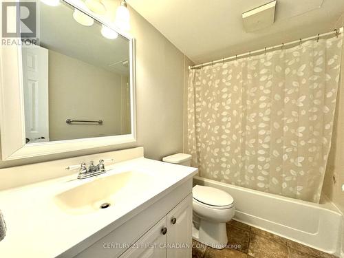 2205 - 323 Colborne Street, London, ON - Indoor Photo Showing Bathroom