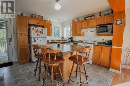 14977 County Rd 2 Road, South Stormont, ON - Indoor Photo Showing Kitchen With Double Sink